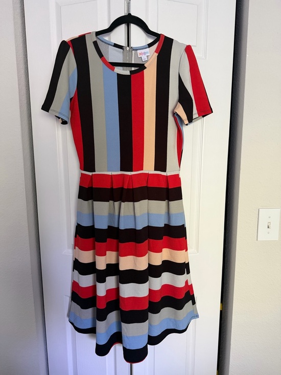 LuLaRoe Dresses & Skirts - 🇺🇸🎉LulaRoe Amelia Dress